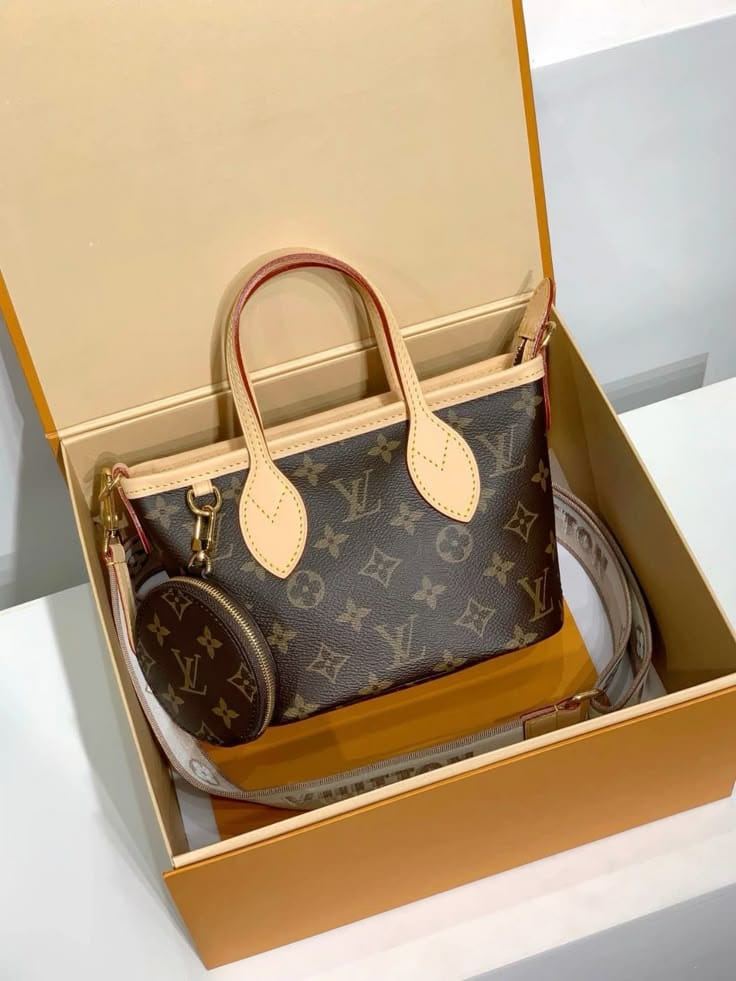 Customer photo review of Neverfull BB Bag