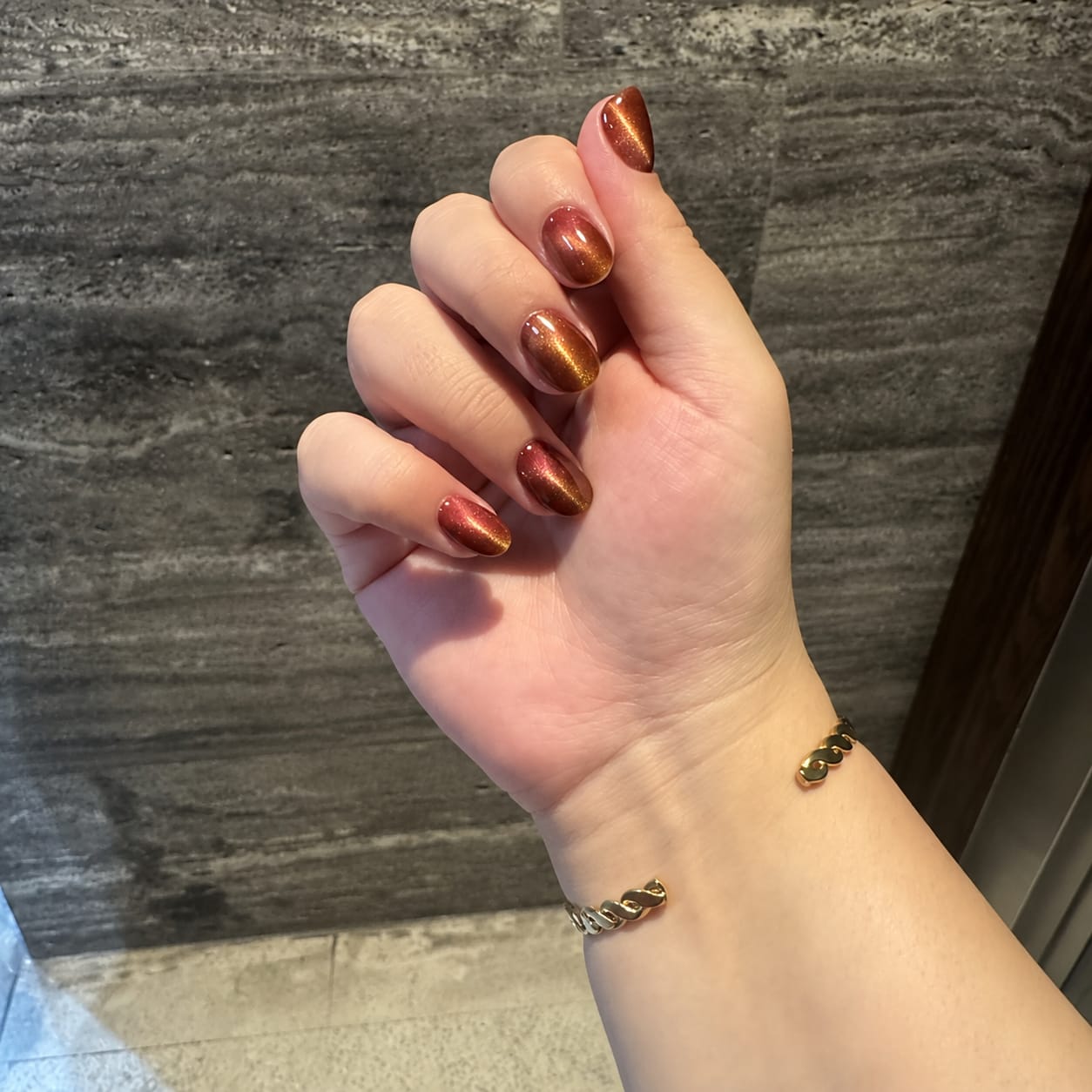 Customer photo review of Manicura ojo de gato profesional