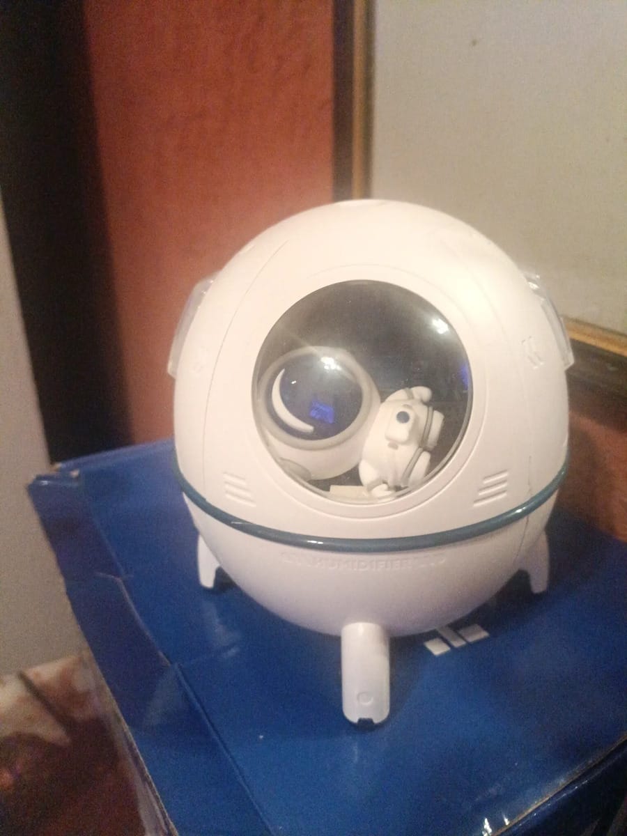 Customer photo review of Humidificador nave astronauta USB