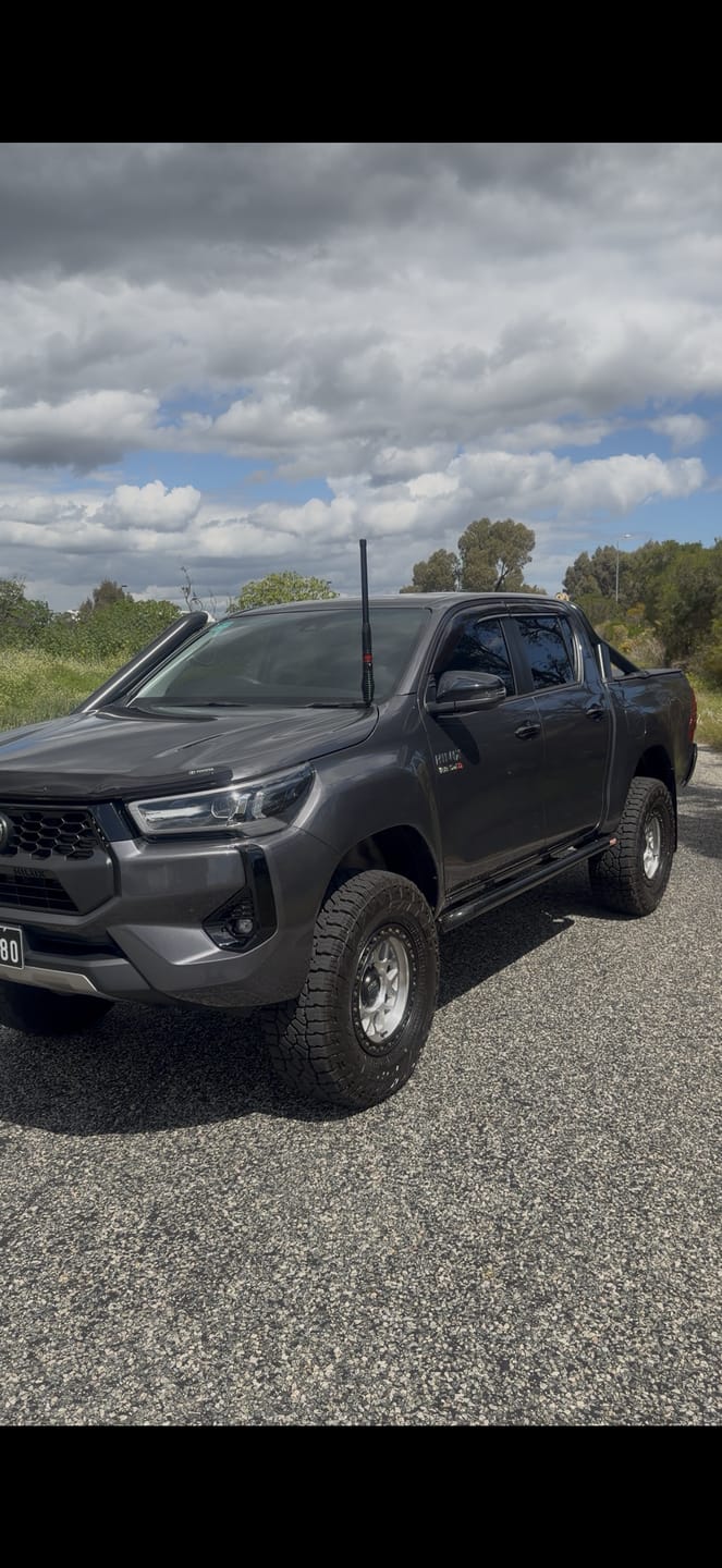 Customer photo review of UHF Communications Bundle - N80 Hilux