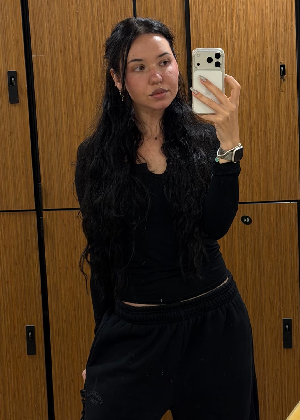Customer photo review of W4295 - Notch Longsleeve Top
