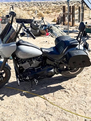 Customer photo review of 28L - Baelor Medium Quick Mount Motorcycle Saddlebags For Harley Softail Low Rider S FXLRS
