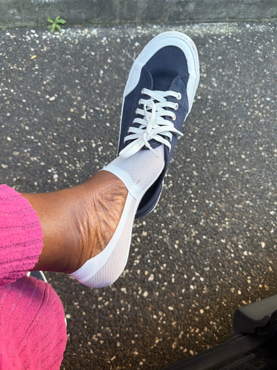 Customer photo review of 3 Pack Invisible Socks