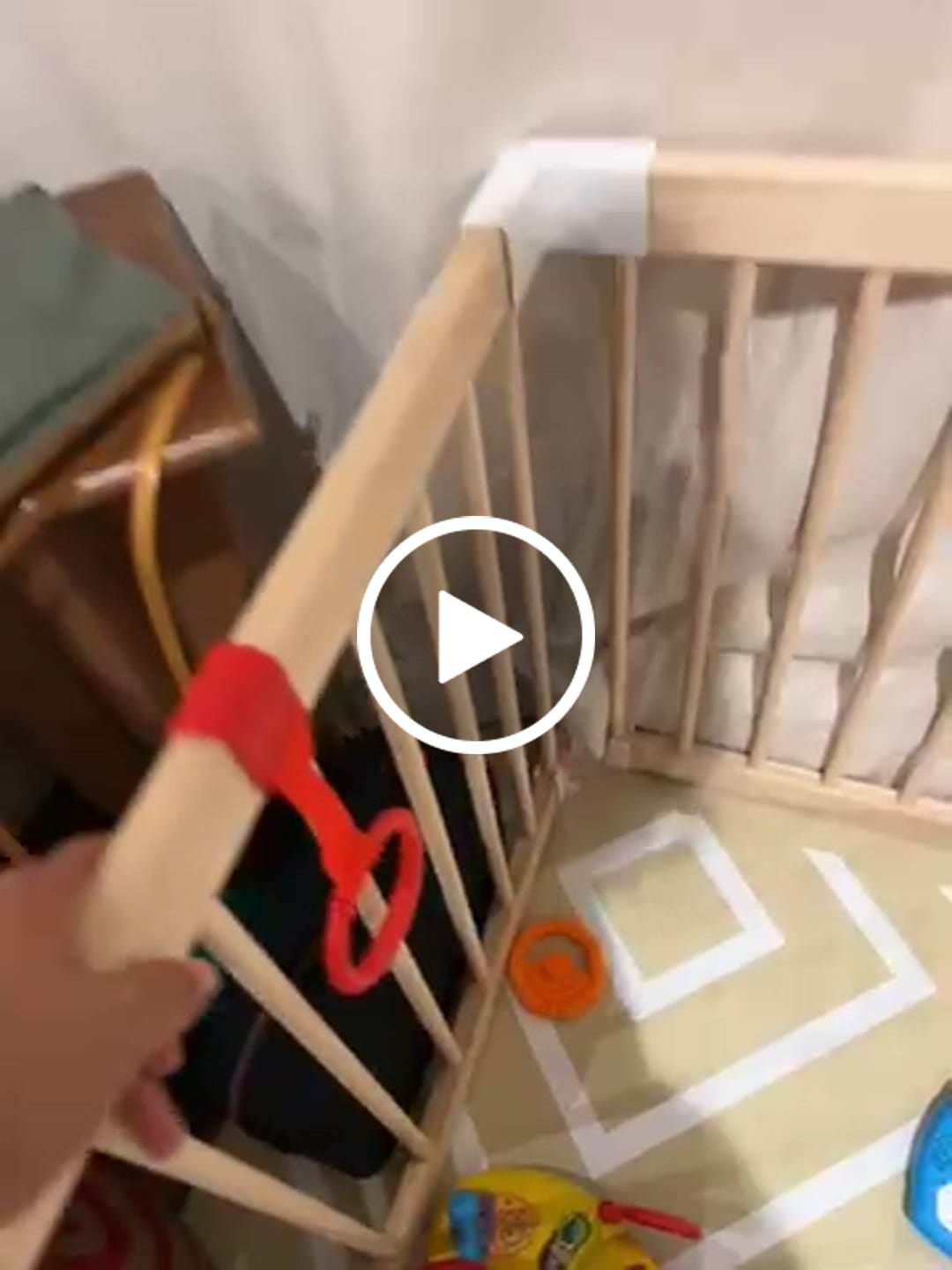 Customer video review of Grovi Baby Gate Playpen