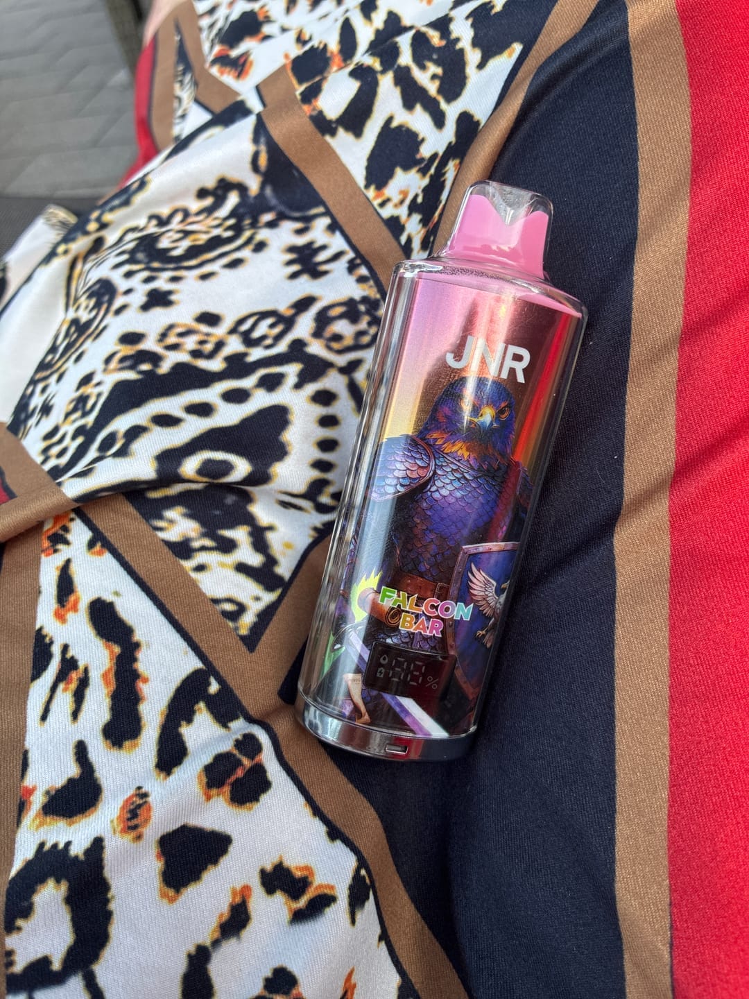 Customer photo review of JNR Falcon Bar 48K Puffs | Vape Descartável Portugal 2% Nicotina