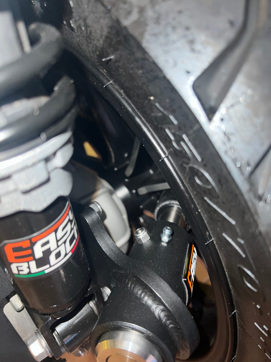 Customer photo review of SFIDA SR4