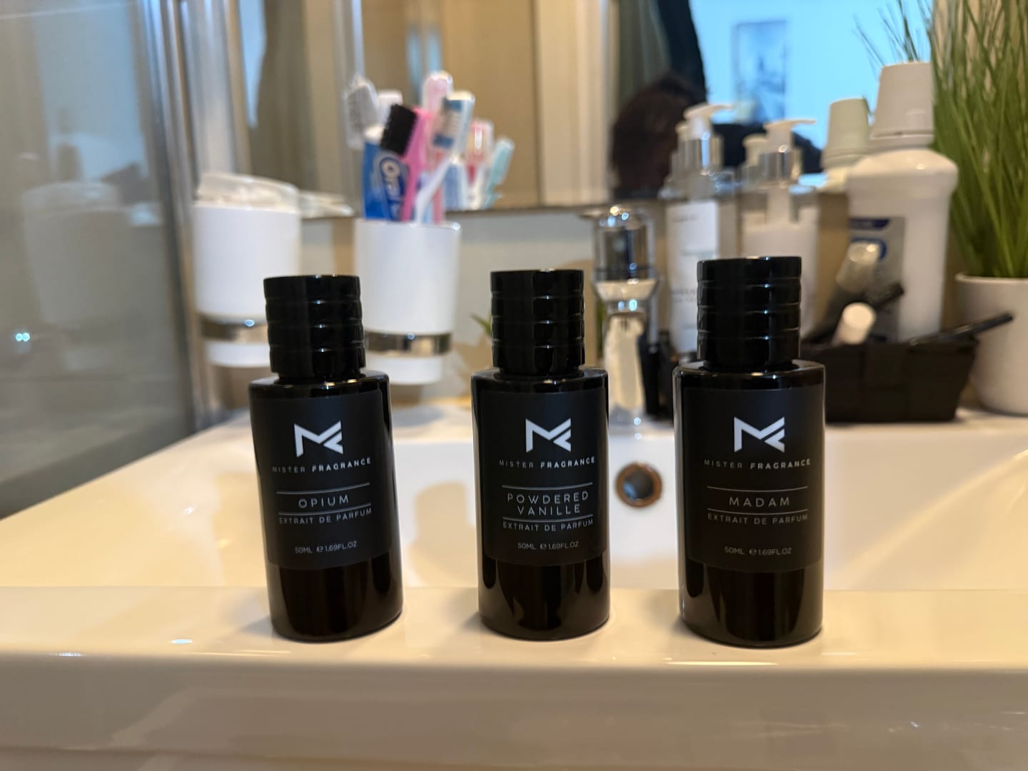 Customer photo review of Madam