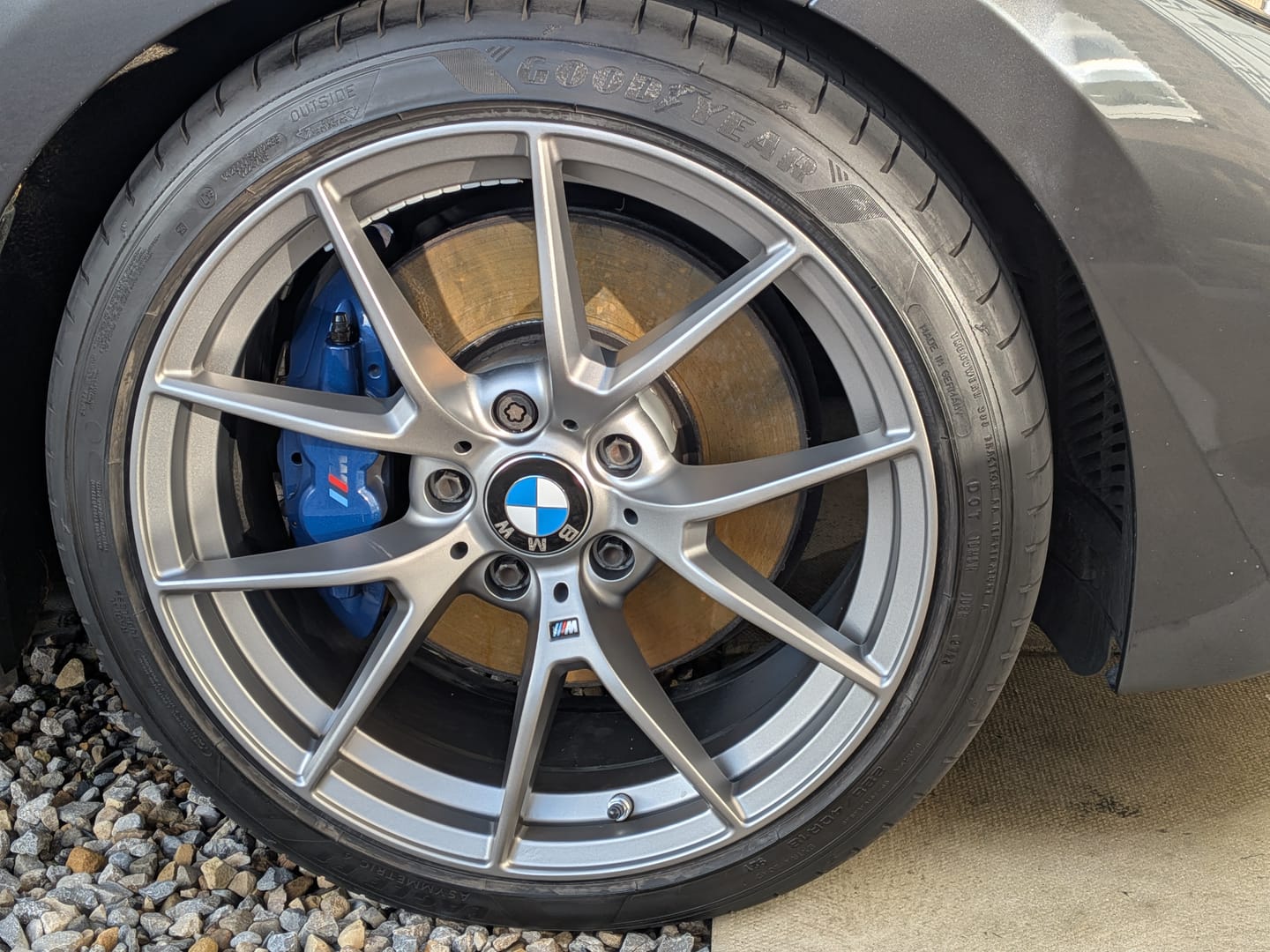Customer photo review of 763m Gunmetal Grey 18” Alloys