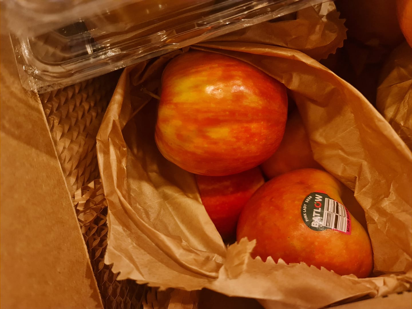 Customer photo review of Apple Pink Lady Premium Large - 4pc