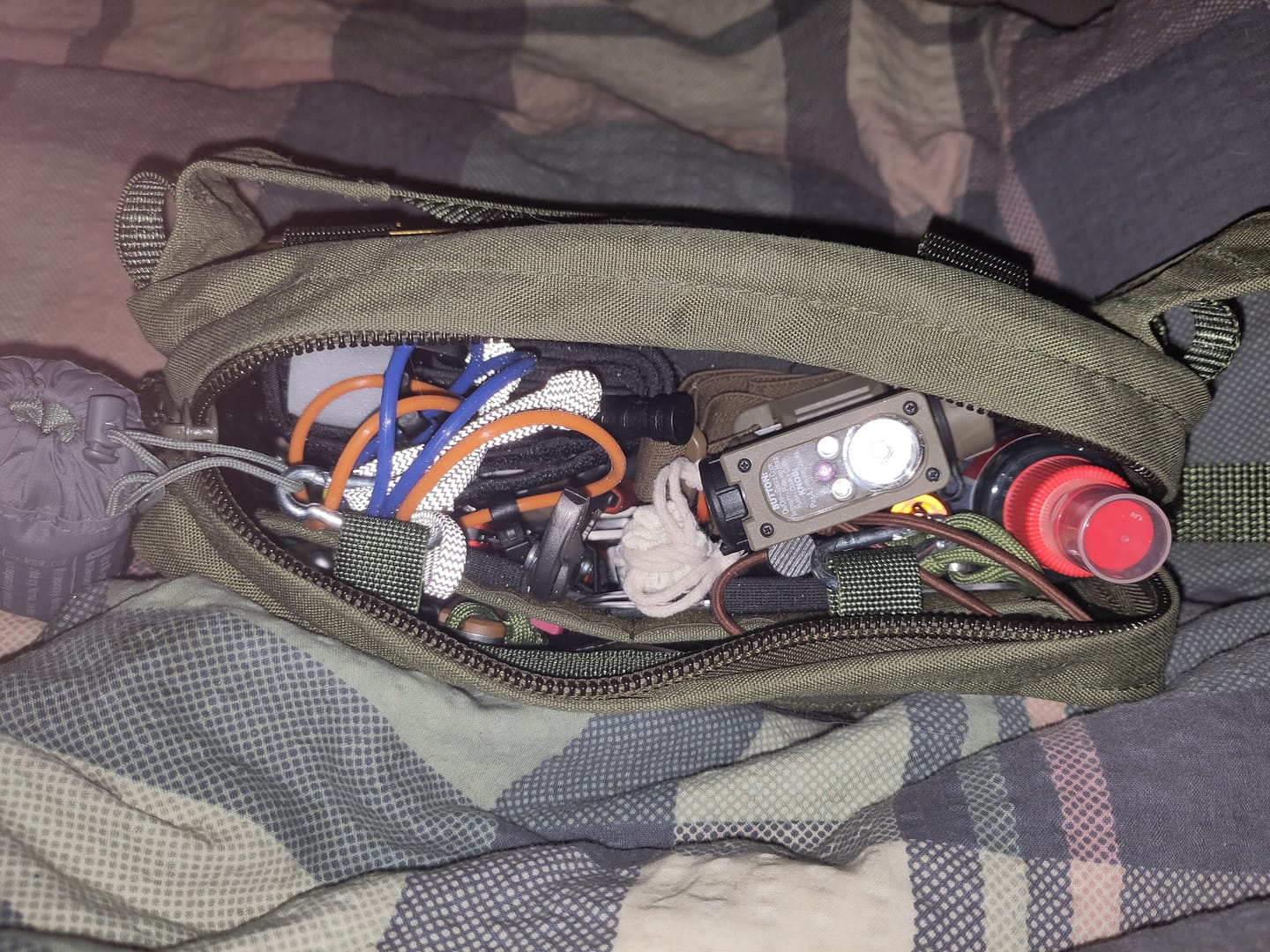 Customer photo review of Suur-kukkaro hip pack