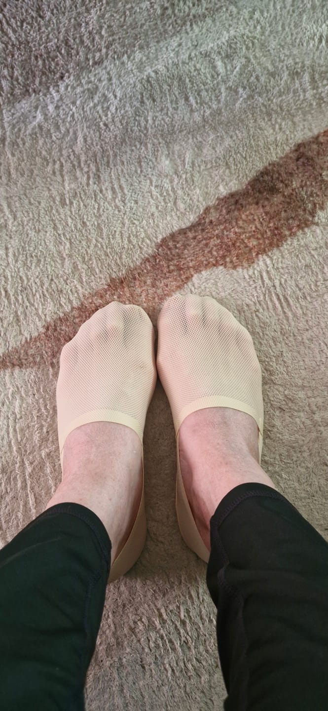Customer photo review of 3 Pack Invisible Socks