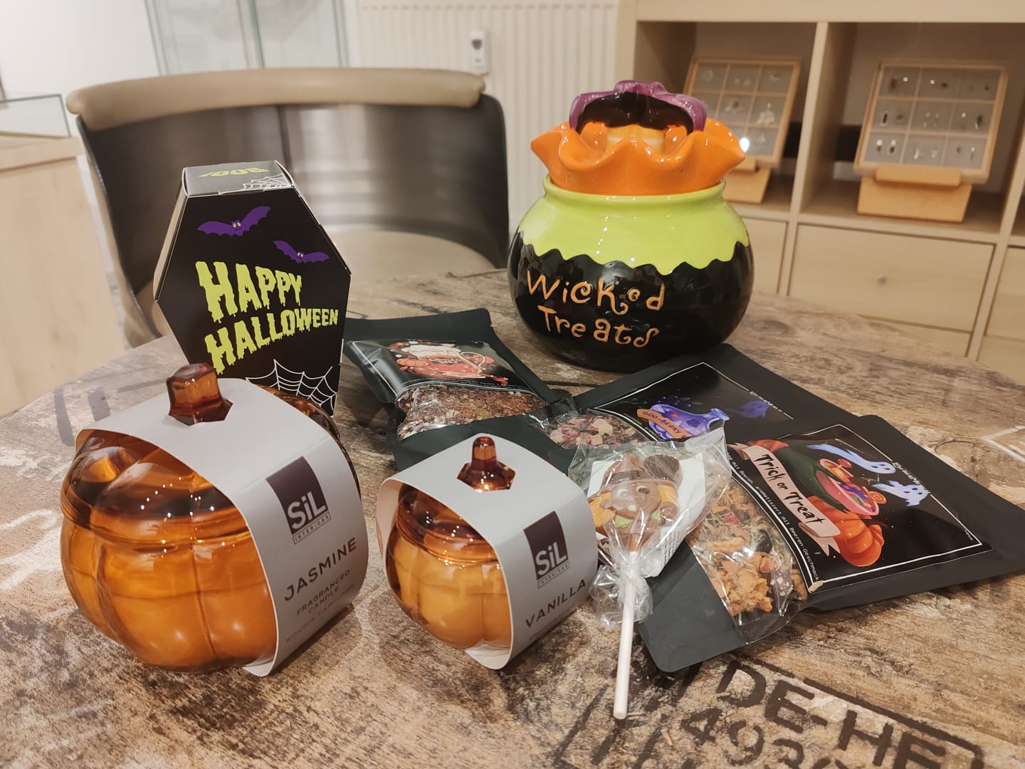 Customer photo review of XXL Herbst & Halloween Mystery Box