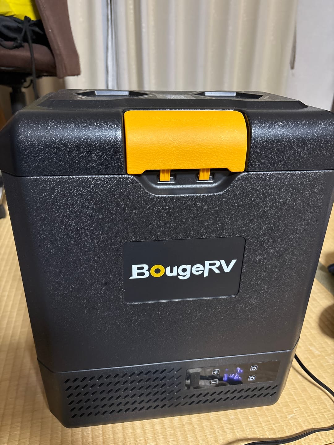 Customer photo review of BougeRV CRH 9L ポータブル冷蔵庫 ブラック  (専用バッテリー付属)
