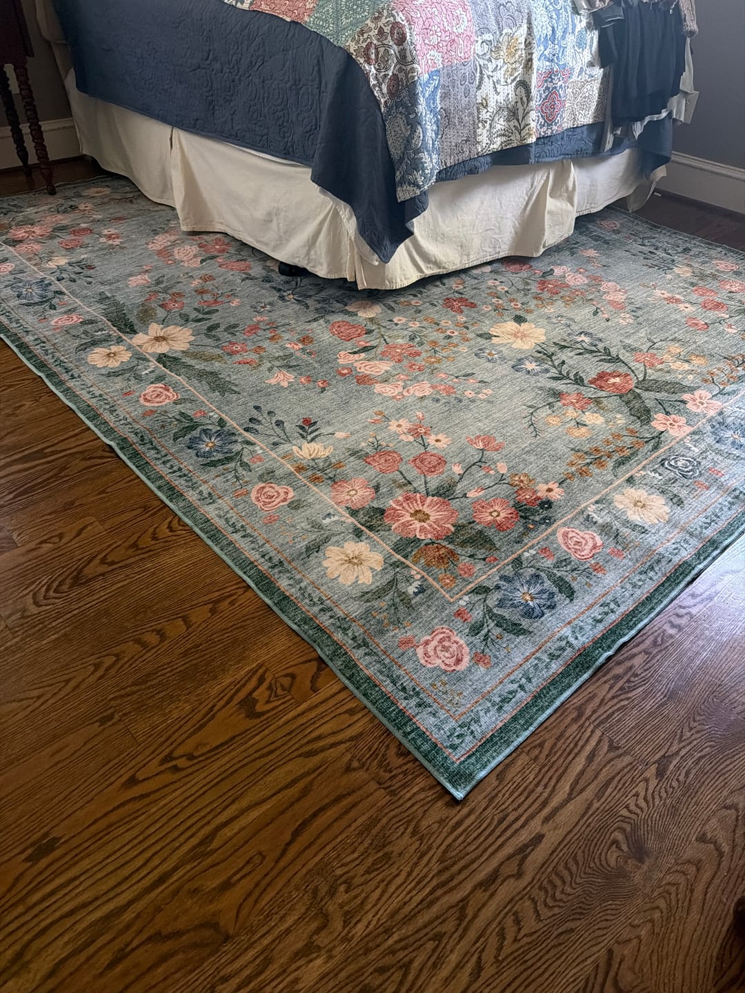 Customer photo review of Chloris Washable Area Rug - Green