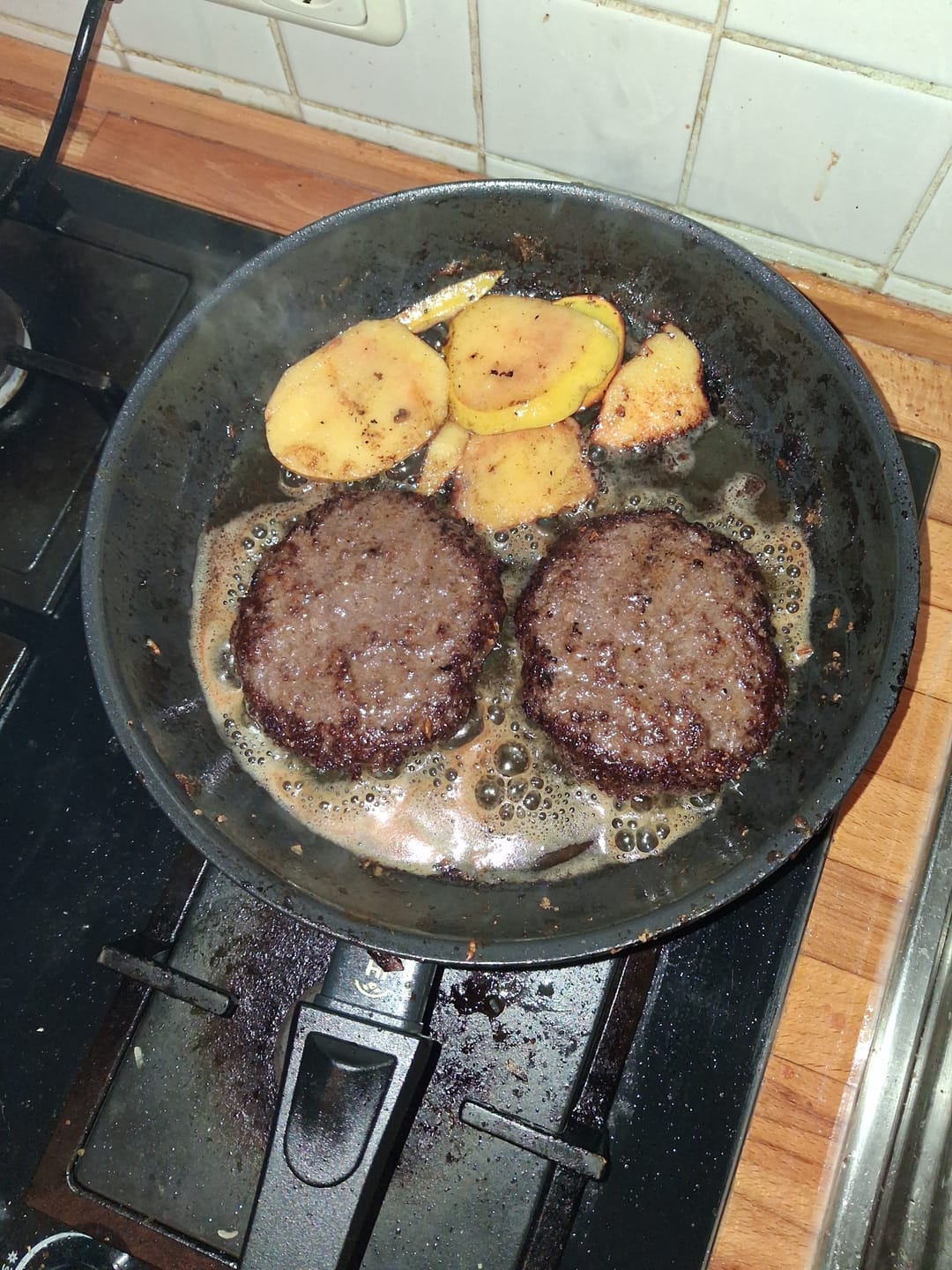Customer photo review of WAGYU Fullblood Burger