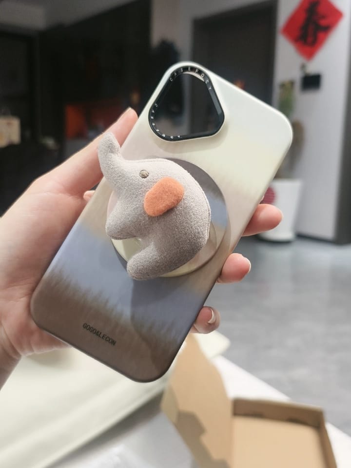 Customer photo review of 3D Figürlü Sanatsal iPhone Kılıfı – Özel Seri
