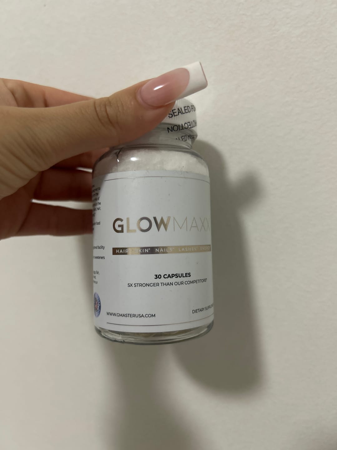 Customer photo review of GLOW MAXX