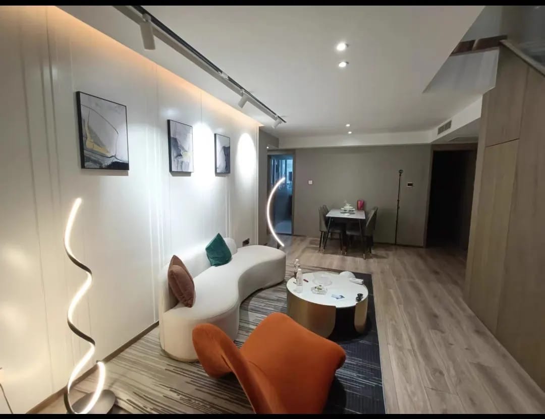 Customer photo review of Spiral LED Floor Lamp, Aluminium and Acrylic, 133 cm, Plug In