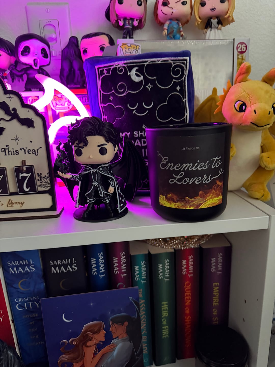 Customer photo review of Enemies To Lovers | Luxury 11 oz Soy Candle | Bookish Candles