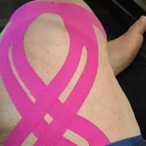Customer photo review of Supporto Istante Tape Kinesiologico Impermeabile e Traspirante