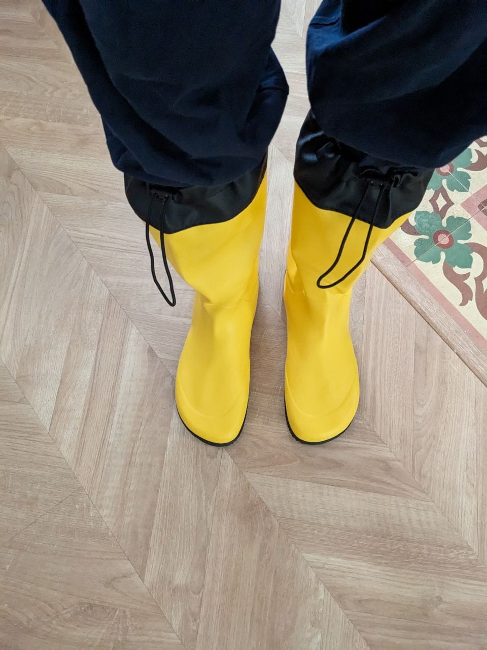Customer photo review of Vaistoa Katve 2 | Rubber Barefoot Rain Boots
