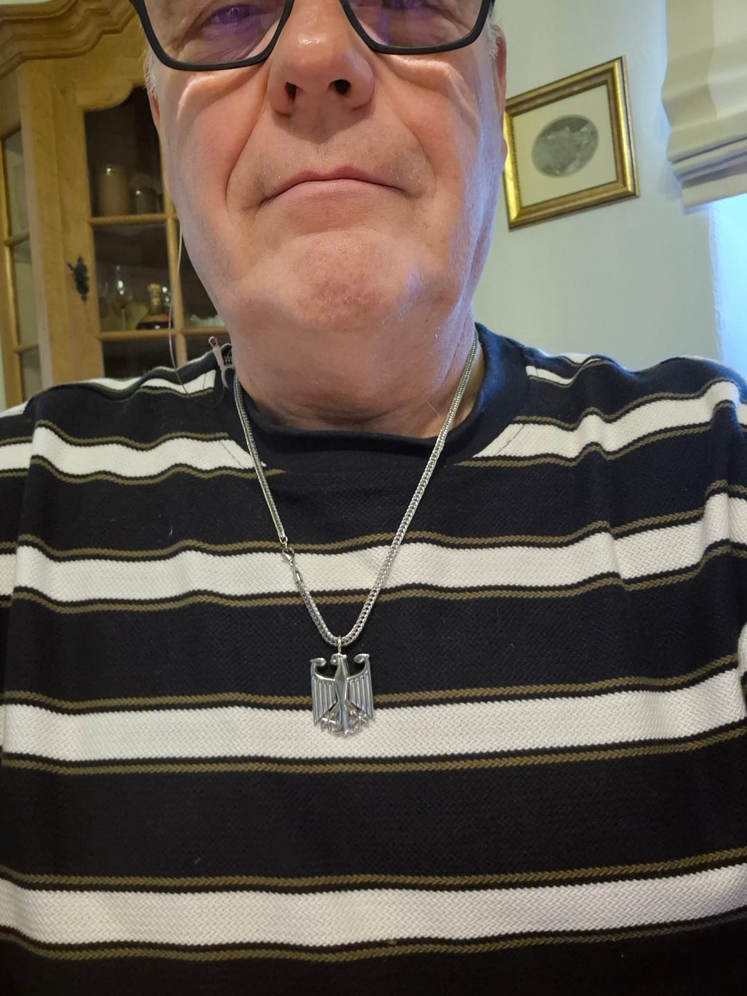 Customer photo review of Deutschland Kette mit Adleranhänger