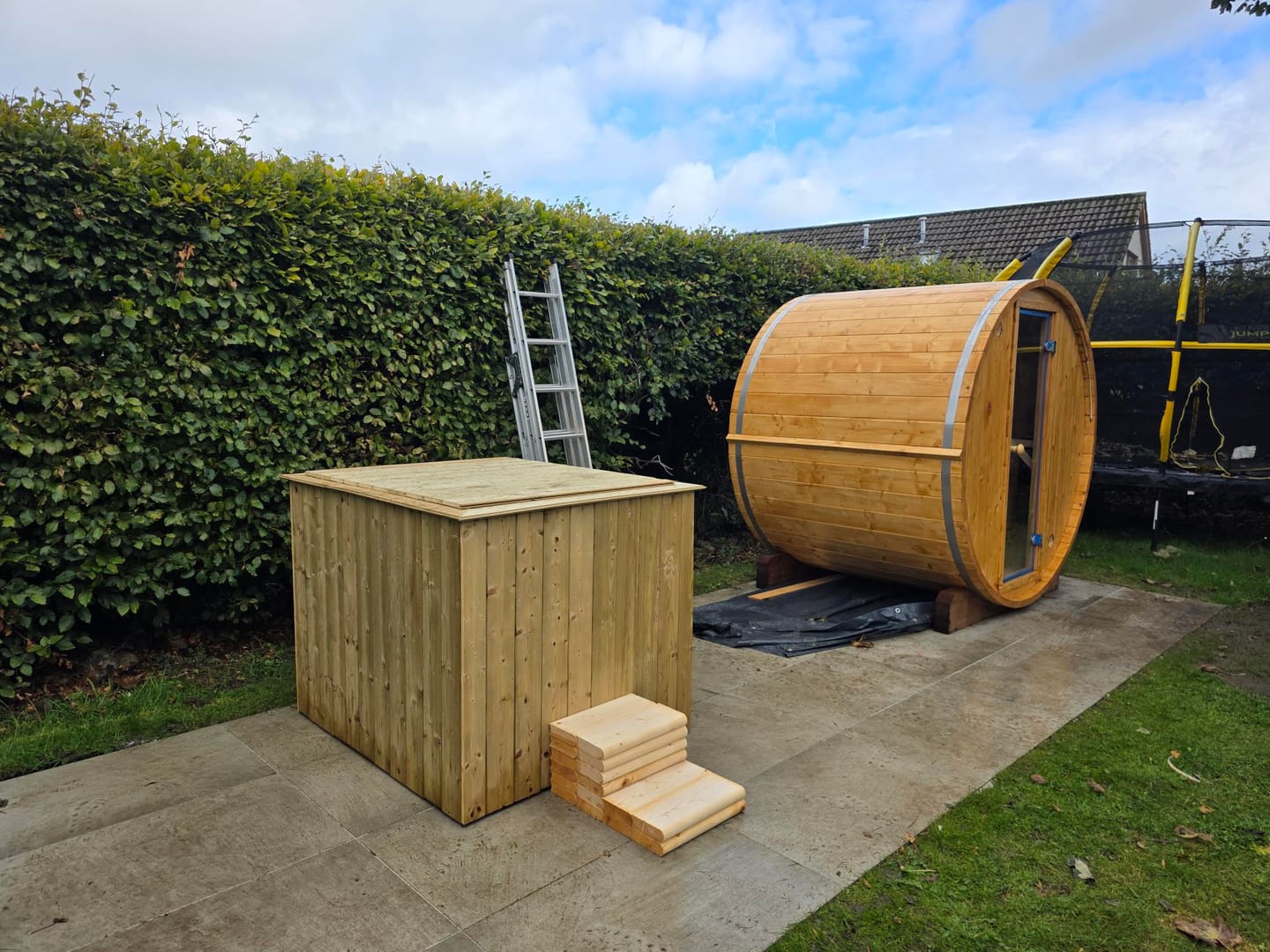 Customer photo review of Bundle Deal: Anita 2x1.6m Barrel Sauna + 3.6kW Heater, Stones and Roof Cover Included