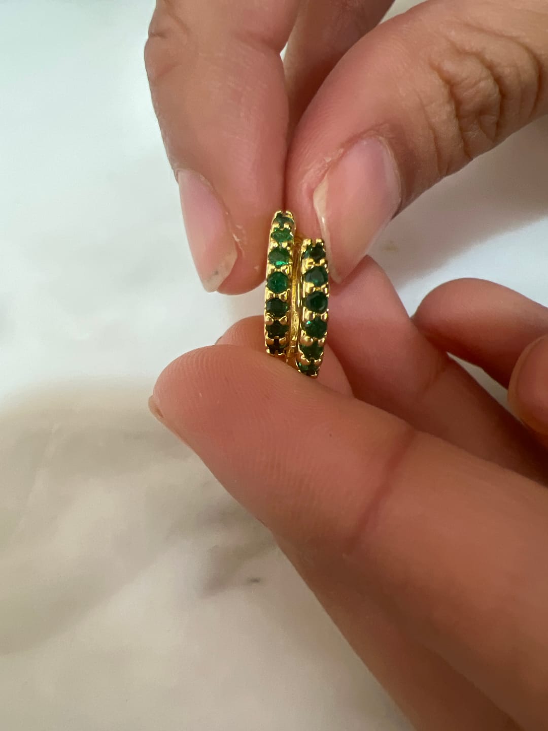 Customer photo review of Par Arracada Zirconias Birthstone Dorada