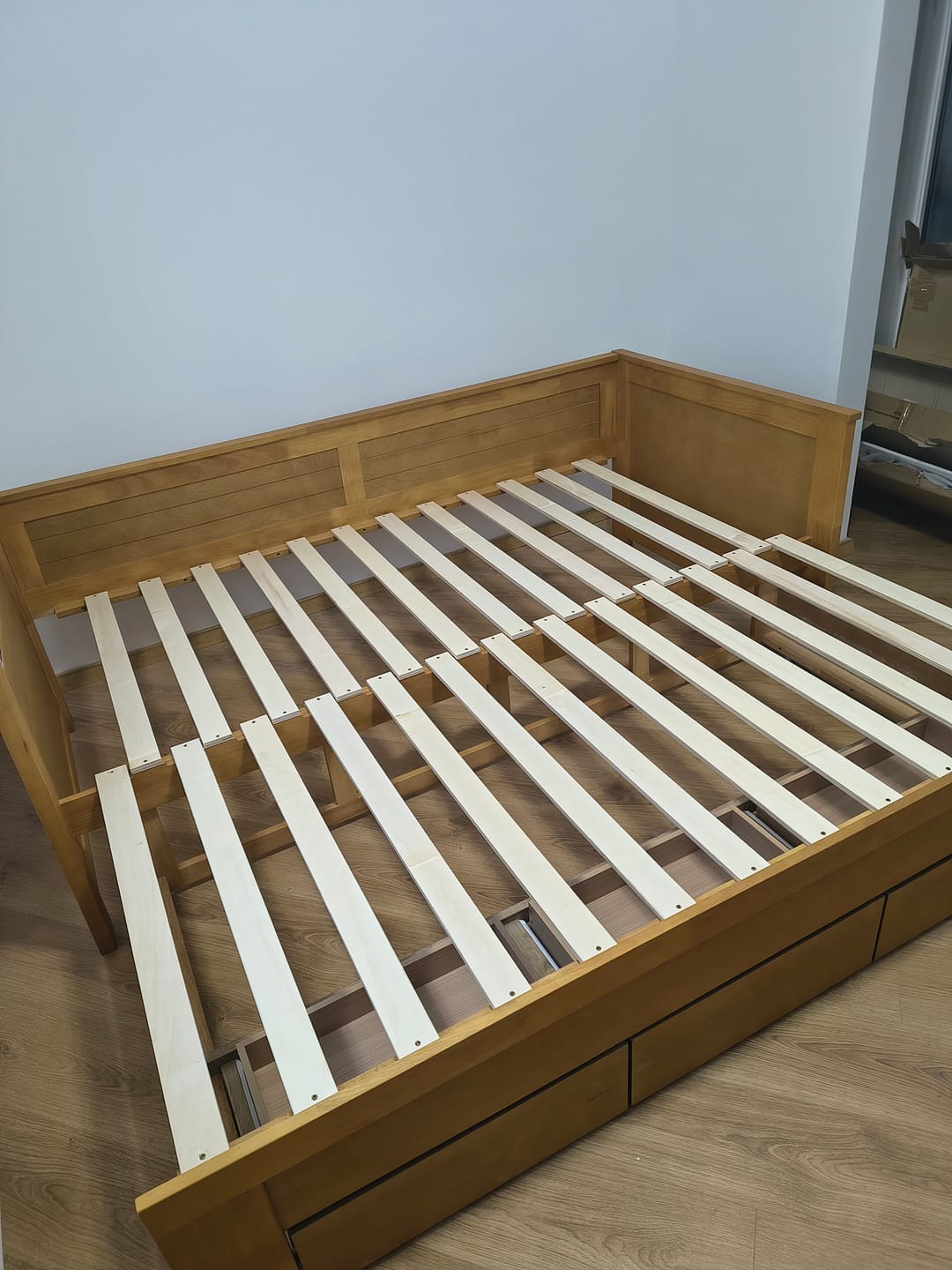 Customer photo review of Pat extensibil GORETA 90x200/180x200, stejar, cu somiera si 3 sertare
