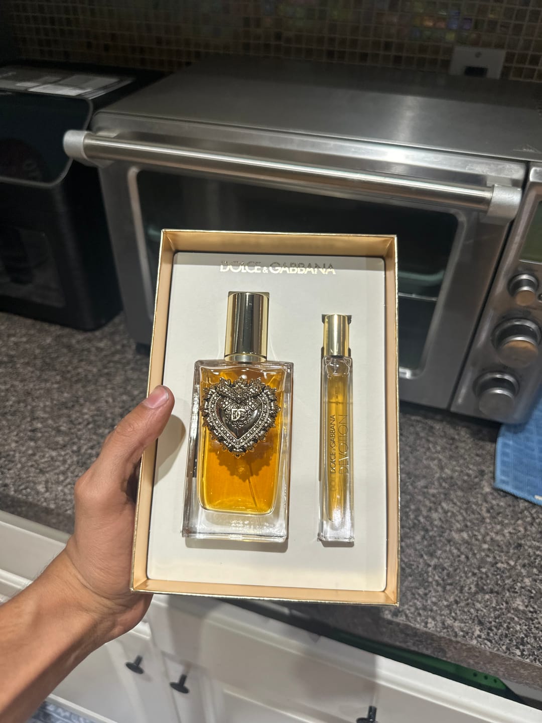 Customer photo review of Dolce & Gabbana Devotion 2-Piece Gift Set For Women | EDP 100ml + 10ml Travel Spray