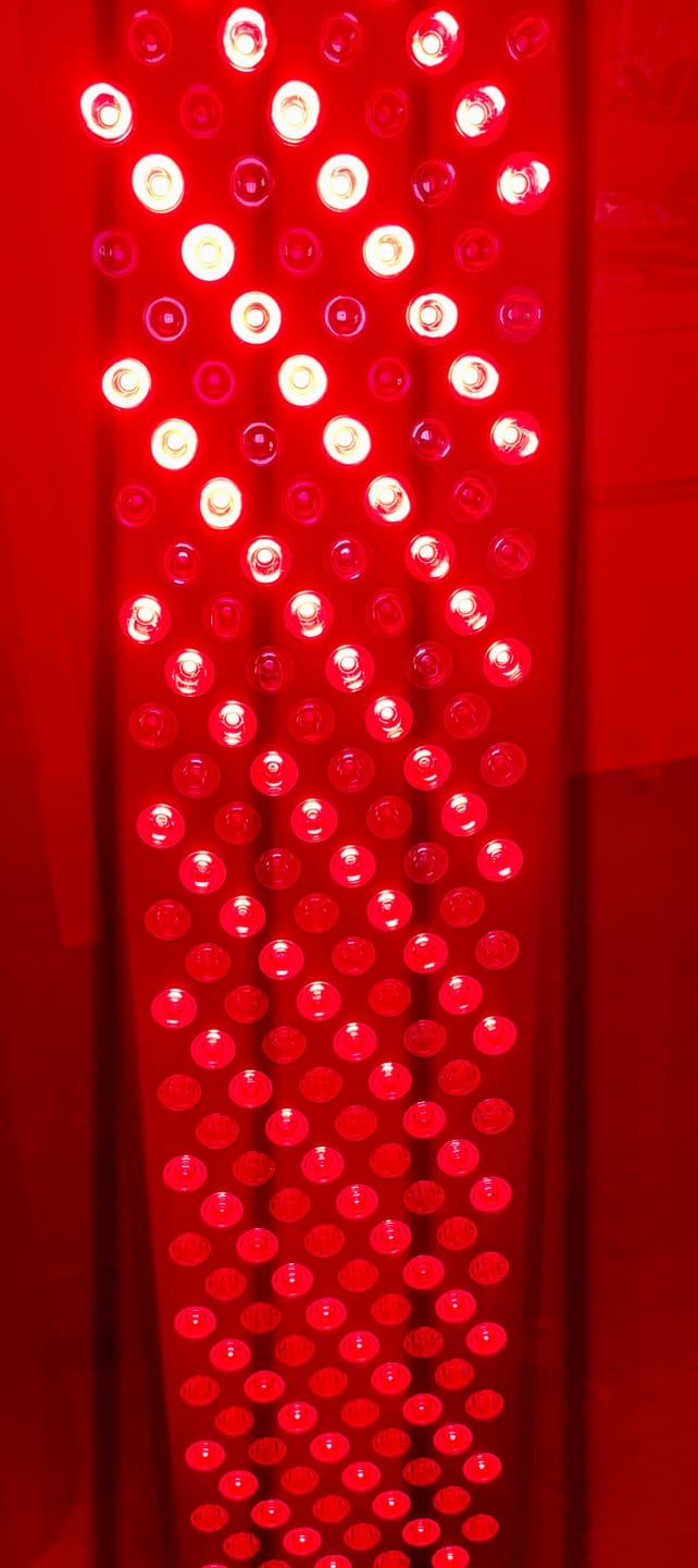 Customer photo review of Koanna® Luma1000™ – Powerful, Mid-Size Red Light Therapy Panel