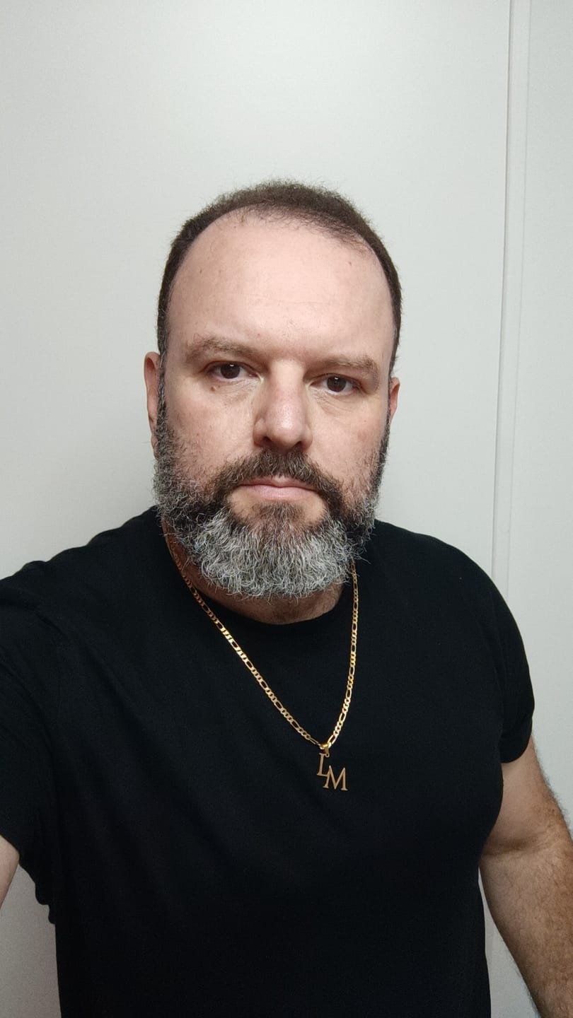 Customer photo review of Colar Personalizado com Duas Iniciais