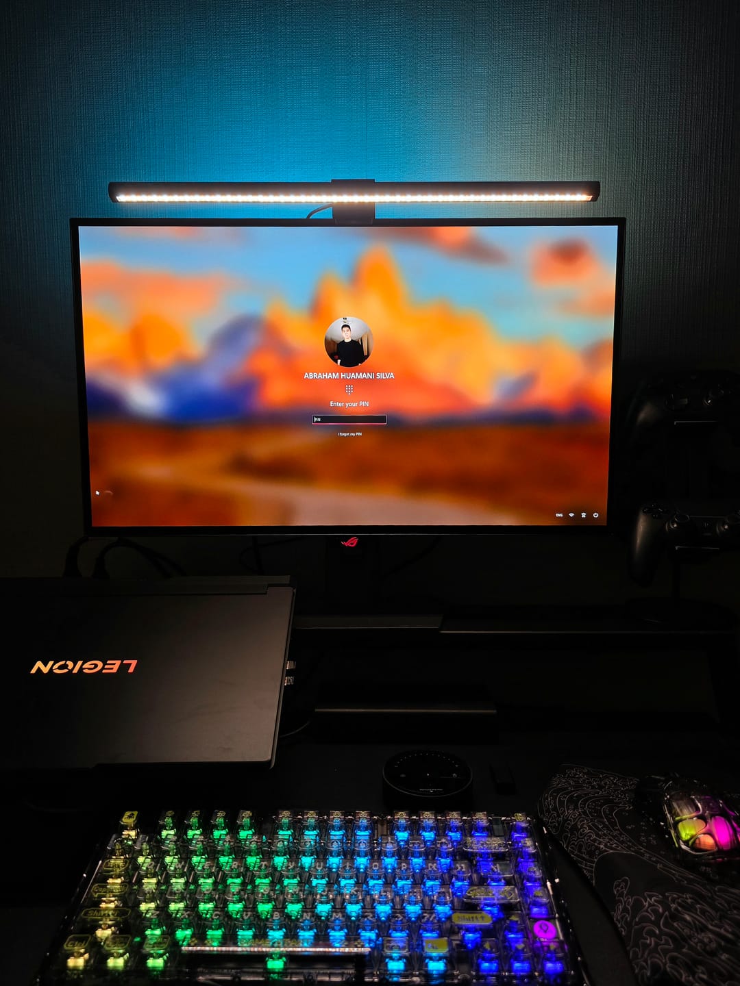 Customer photo review of Barra de Luz para Monitor + RGB Trasero