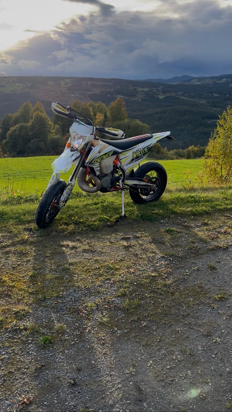 Customer photo review of DEEPE - Graphics kit