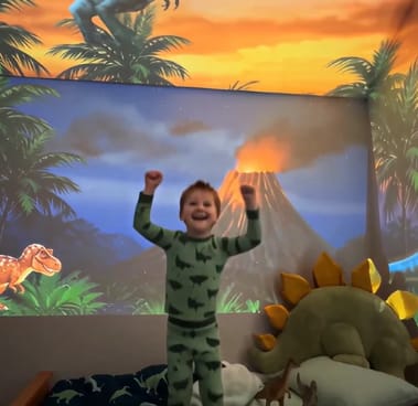 Customer photo review of Proyector Dinosaurio®
