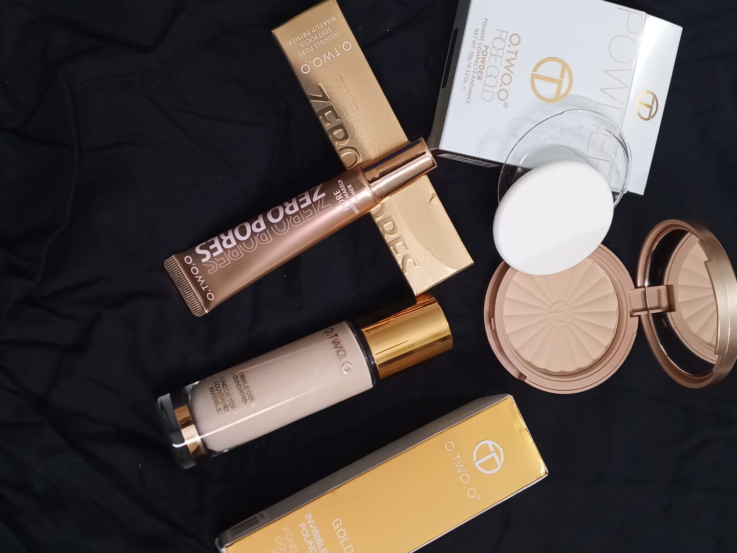 Customer photo review of O.TWO.O INVISIBLE COVER FOUNDATION