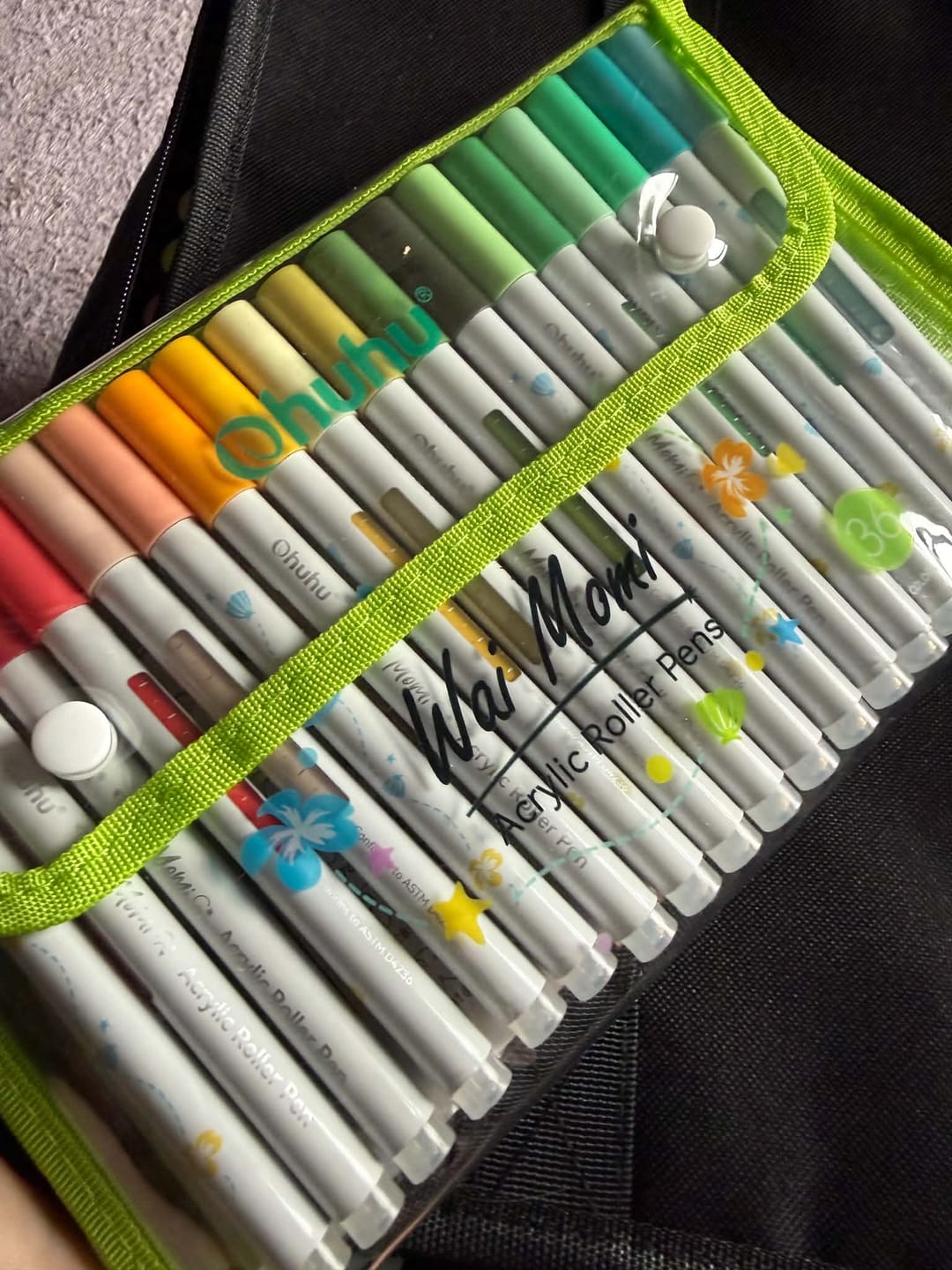 Customer photo review of Ohuhu Wai Momi Acrylic Gel Pens