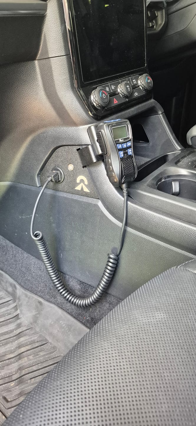 Customer photo review of UHF Handpiece Mount - Ford Ranger NextGen & Super Duty & Everest - Centre Console