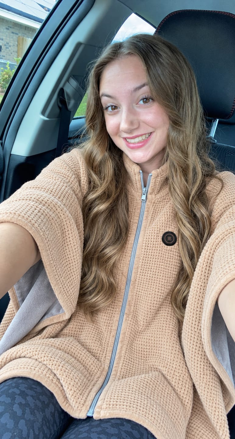 Customer photo review of USB HEATED WEARABLE SHAWL ⭐🔥