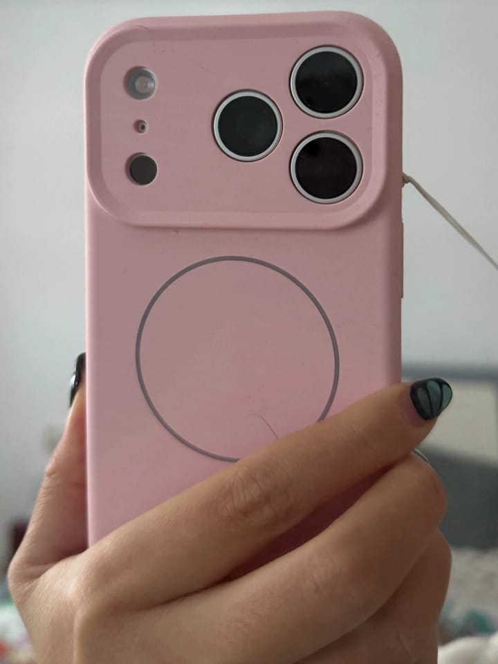 Customer photo review of MagSafe Silikon iPhone Kılıfı