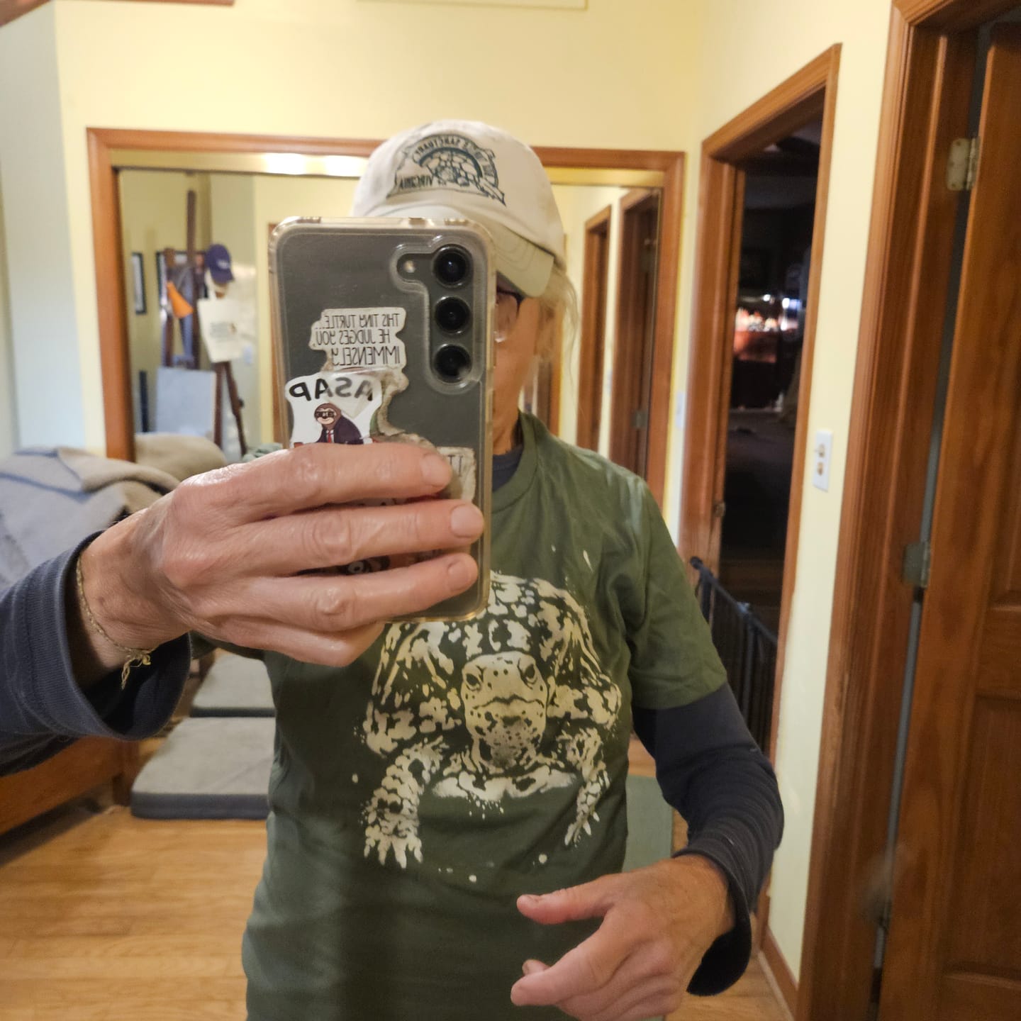 Customer photo review of Box Turtle Bleach T-Shirt