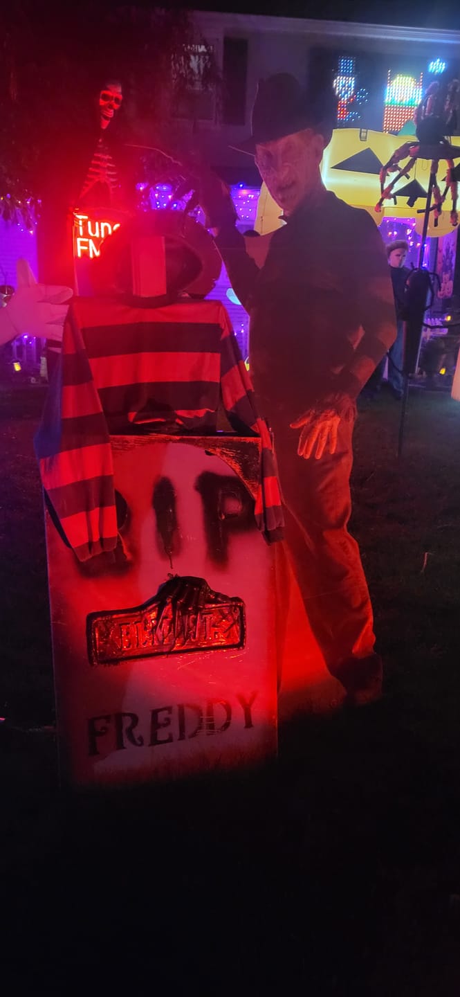Customer photo review of Freddy Krueger Outdoor Coroplast Cutout