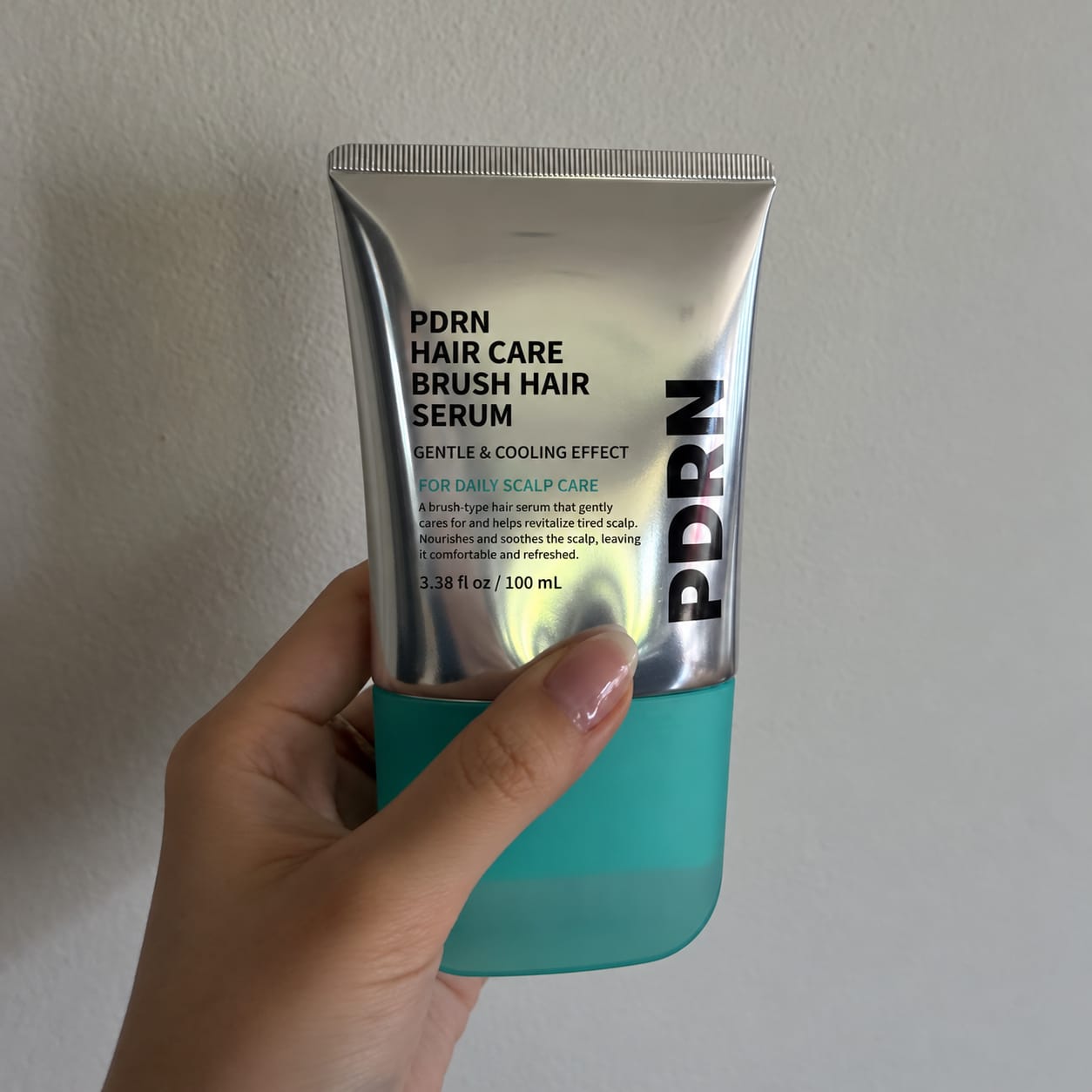 Customer photo review of Verana Glow Sérum con Cepillo para el Cuero Cabelludo