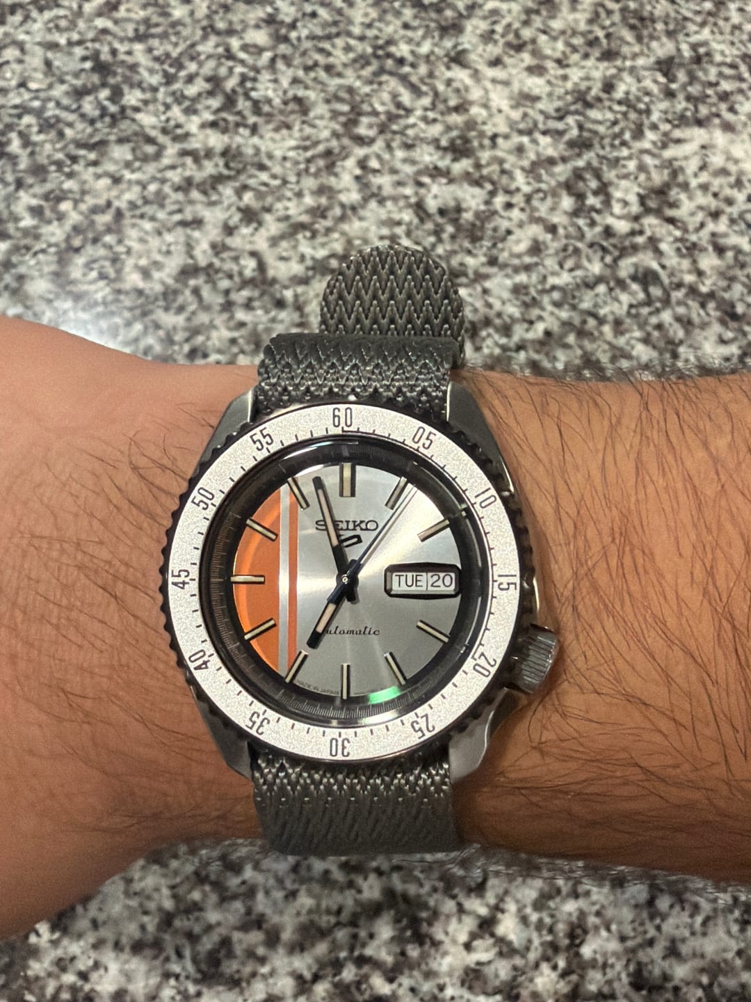 Customer photo review of SharkFin - Titanium Silver