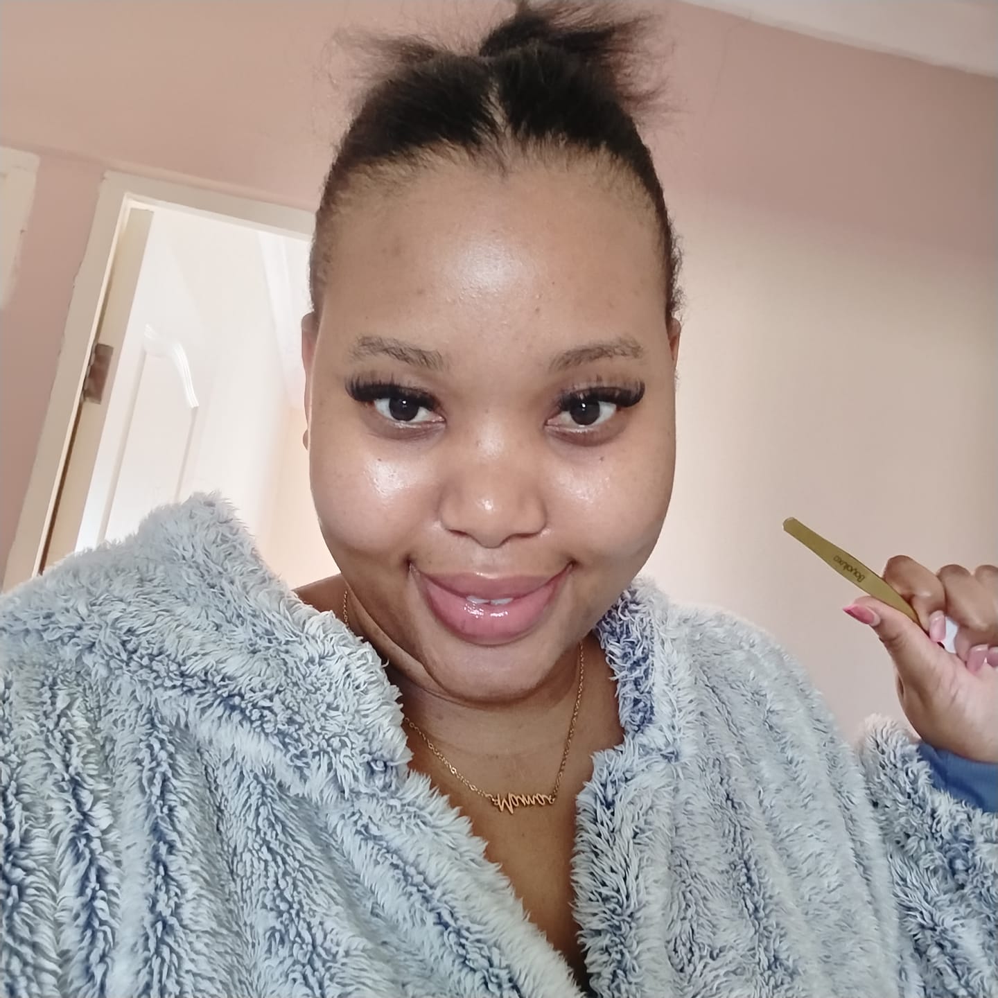 Customer photo review of Flora Lash Kit