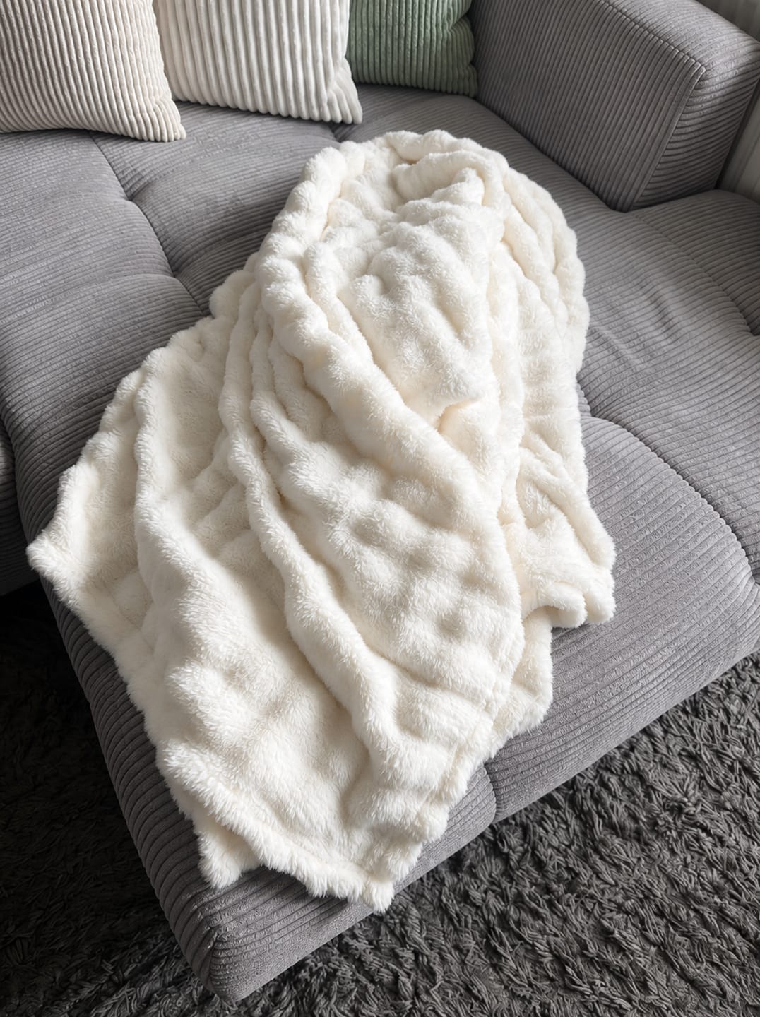 Customer photo review of Cuddle – Premium Kunstfell-Decke