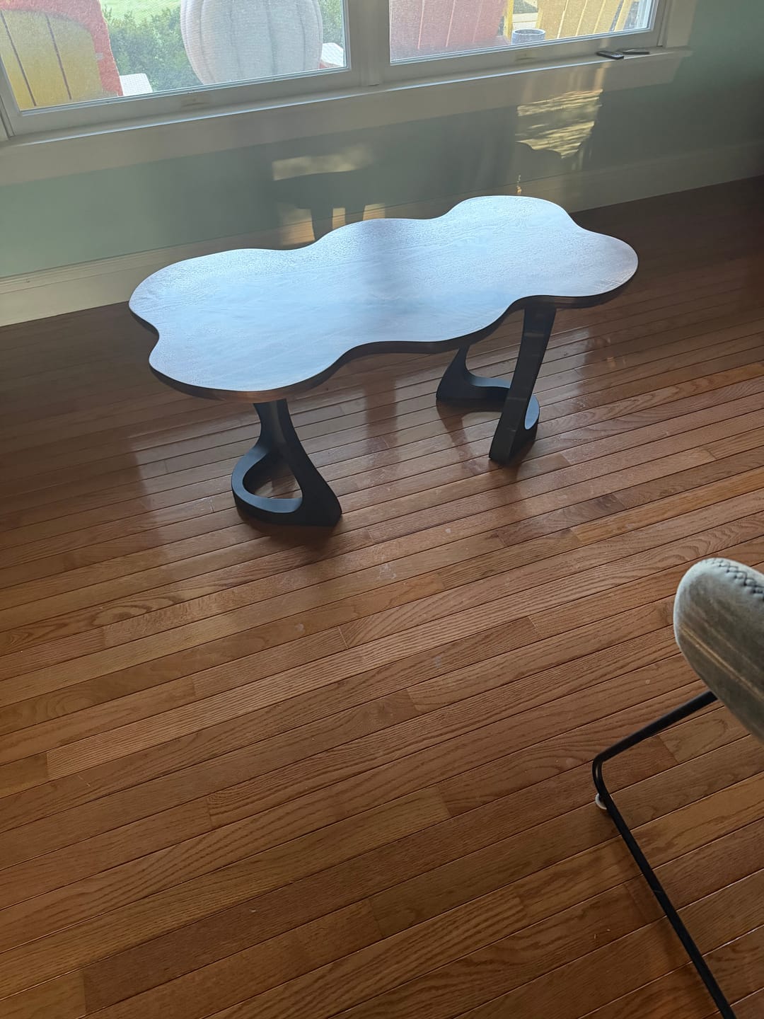 Customer photo review of Bench Legs 117/130 Uzar 16" H for Live Edge Table Top, DIY Projects