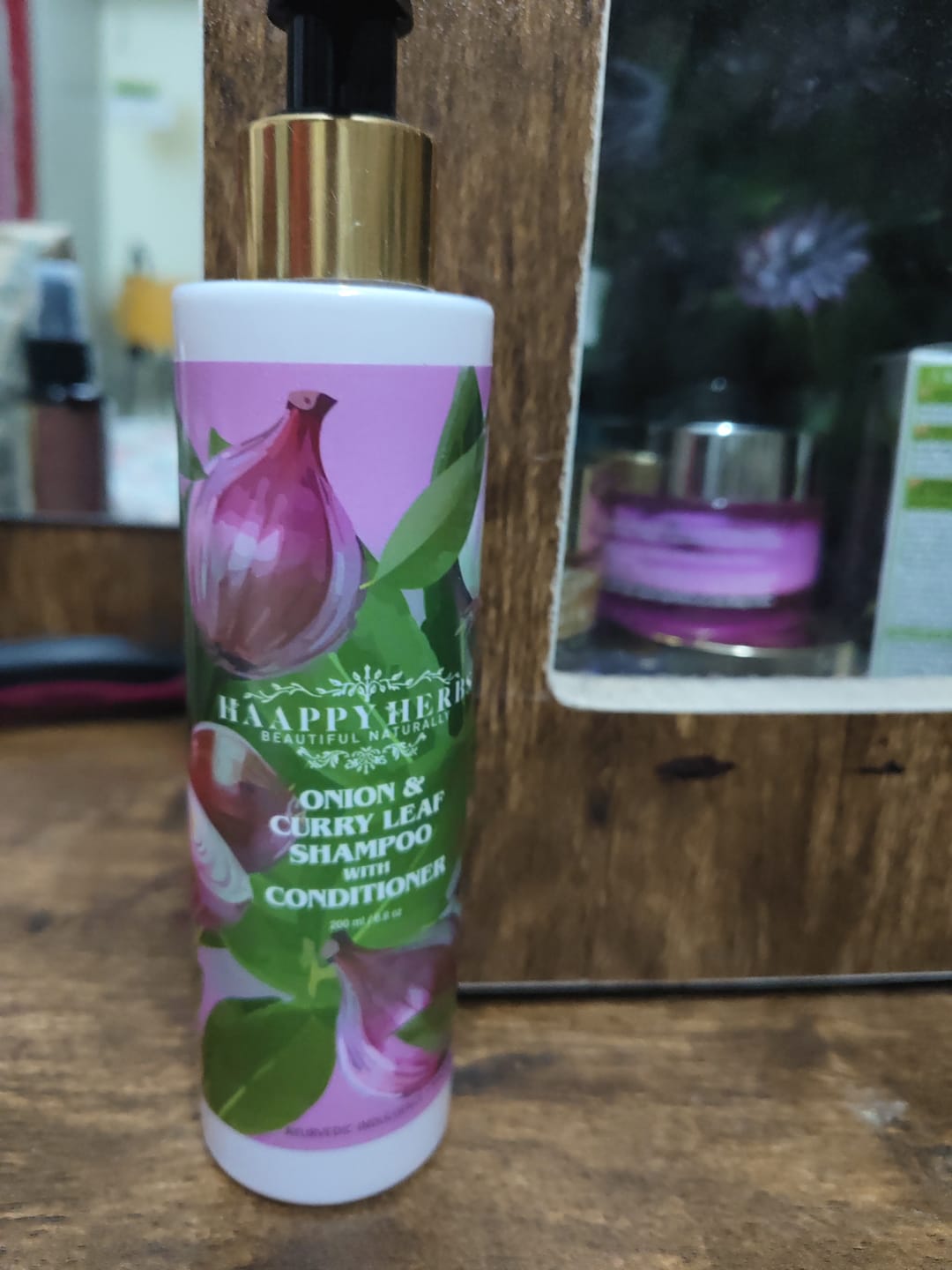 Customer photo review of Onion & Curry Leaf Shampoo With Conditioner