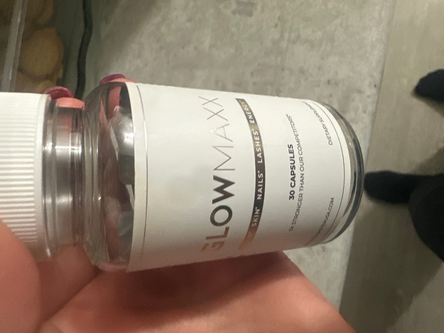 Customer photo review of GLOW MAXX