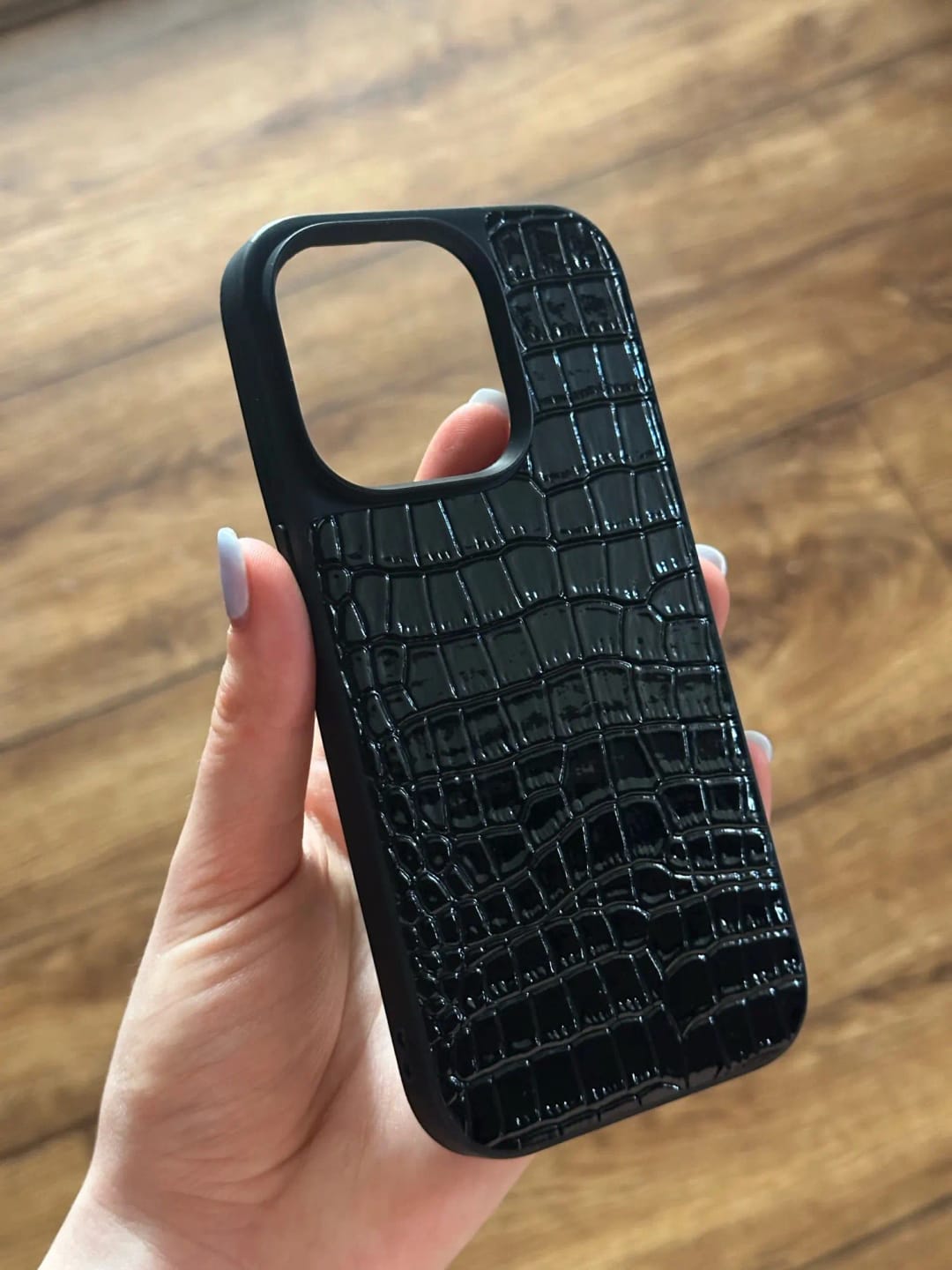 Customer photo review of Midnight Croc Kılıf